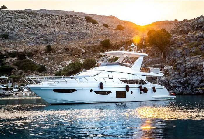 Azimut Flybrige 66 2021